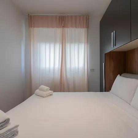 I Host - Trivulziana 3 Apartman
