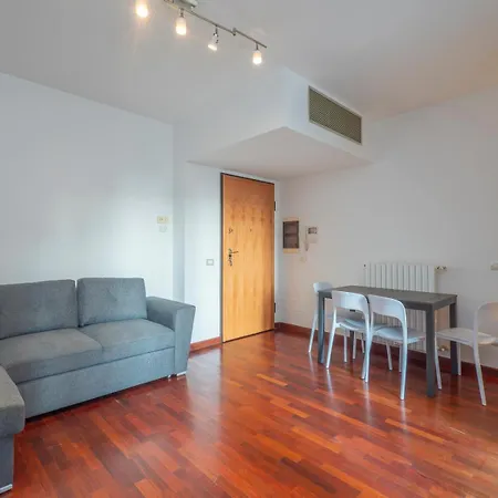 I Host - Trivulziana 3 Apartmán *
